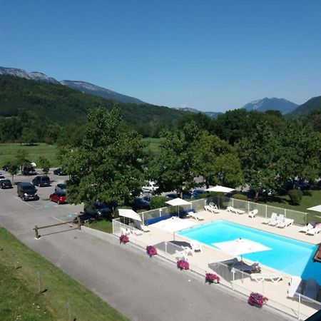The Green Fee Close To The Golf Course And 5 Minutes From The Lake Giez Zewnętrze zdjęcie