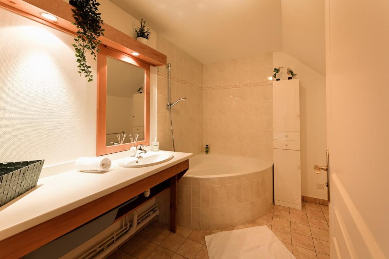 The Green Fee Close To The Golf Course And 5 Minutes From The Lake Giez Zewnętrze zdjęcie