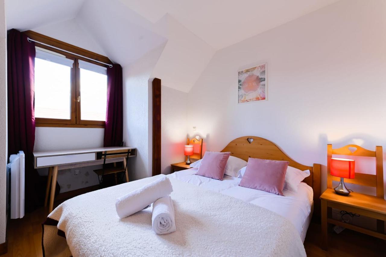 The Green Fee Close To The Golf Course And 5 Minutes From The Lake Giez Zewnętrze zdjęcie