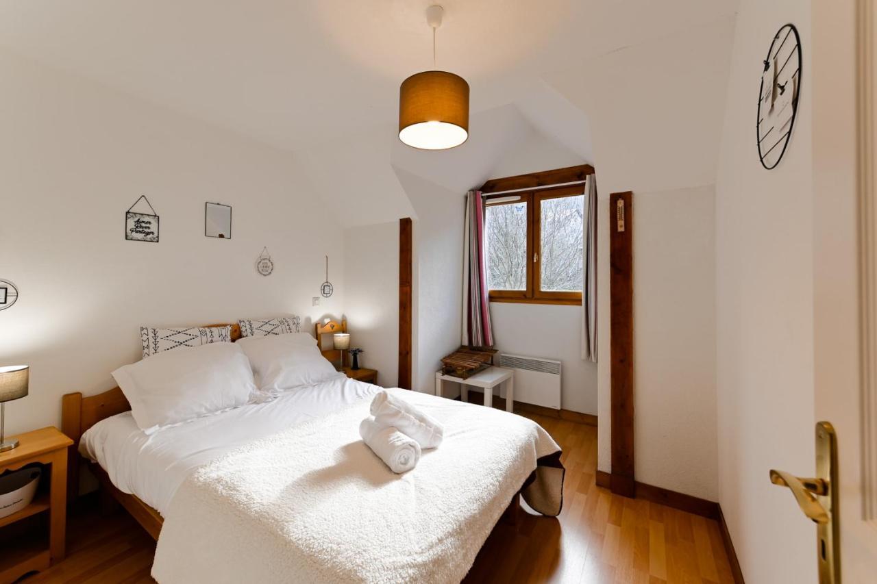 The Green Fee Close To The Golf Course And 5 Minutes From The Lake Giez Zewnętrze zdjęcie